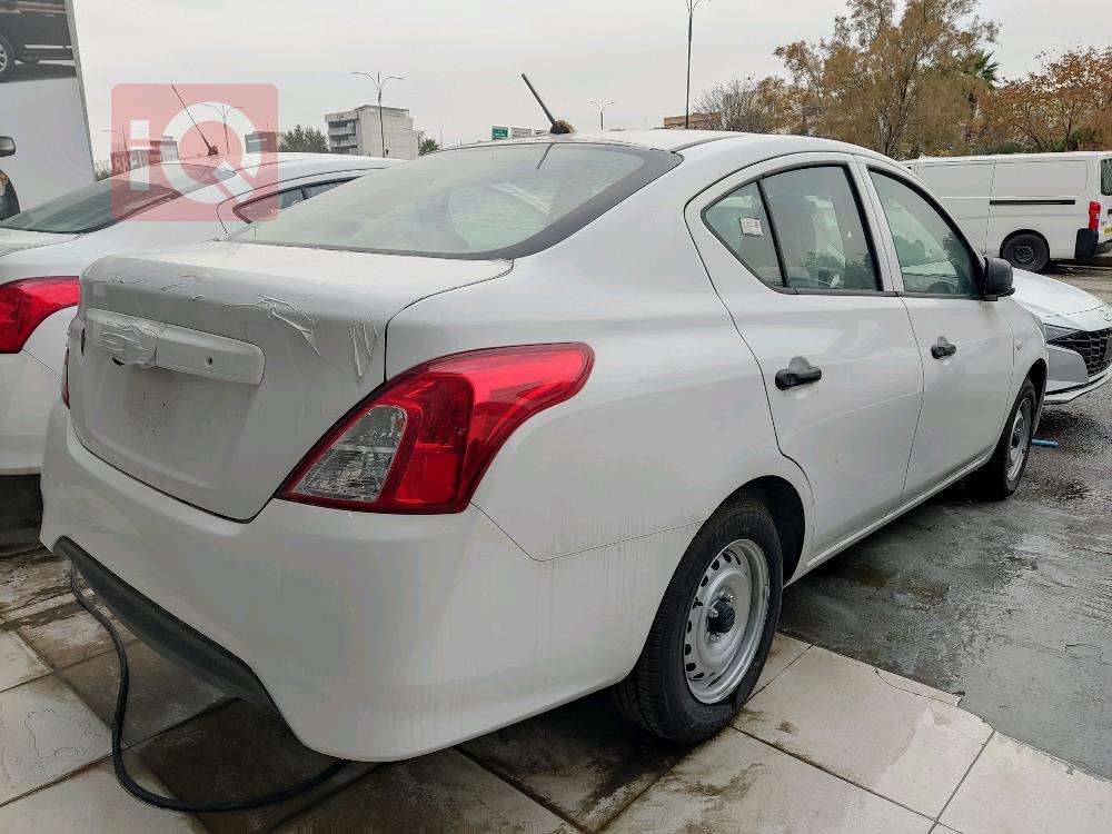 نيسان صني